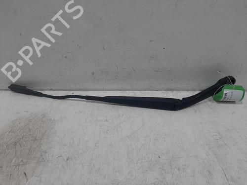 Used Front windshield wiper arm Front windshield wiper arm 31009798 31009798