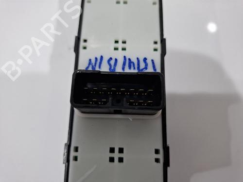 Right front window switch HYUNDAI i20 I (PB, PBT) 1.2 | BP38429537I26 - Image 4