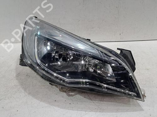 Used Right headlight VAUXHALL ASTRA Mk VI (J) (P10) 1.6 (115 hp) 32409783