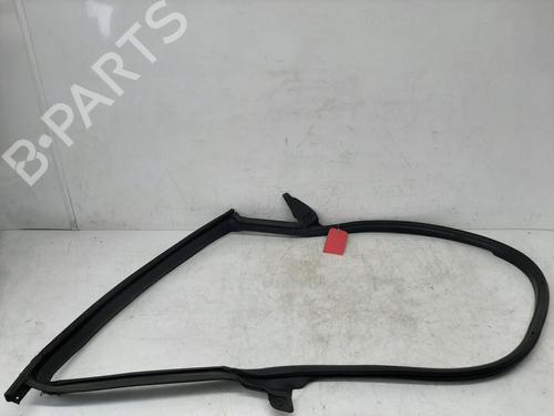 Used Rubber door seal TESLA MODEL 3 (5YJ3) EV Performance AWD (462 hp) 29266381