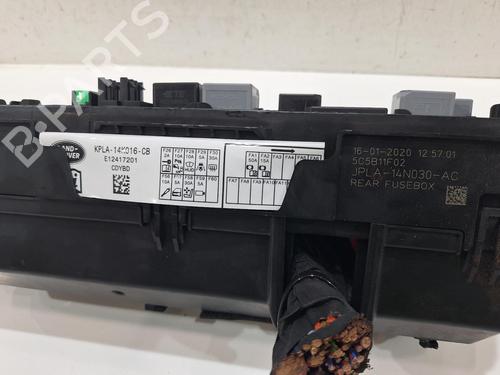 Fuse box LAND ROVER RANGE ROVER SPORT II (L494) 4.4 SDV8 4x4 | BP30927953E1 