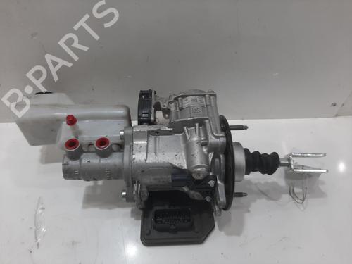 Used Brake master cylinder JAGUAR I-PACE (X590) EV400 AWD (400 hp) 26751739