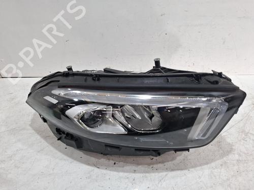 lyskaster-hyre-mercedes-benz-a-class-w177-2018-39515541 main image