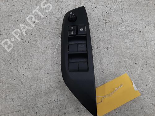Used Right front window switch Right front window switch 26784382 26784382