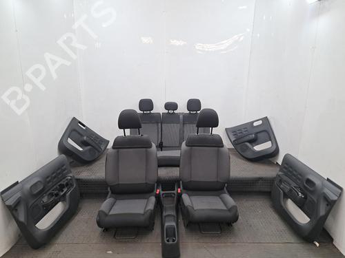 Set sedili Set sedili CITROËN C3 III (SX) 1.2 PureTech 82 (83 hp) 37026238 37026238