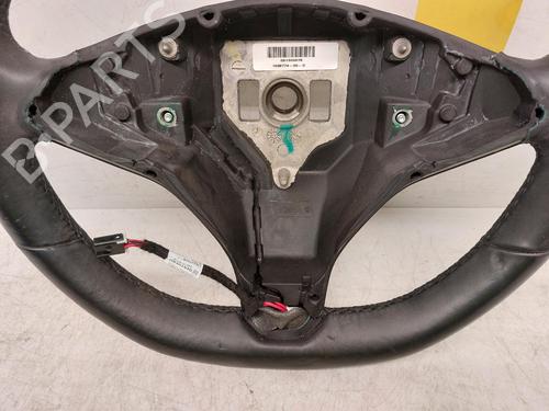 Rat TESLA MODEL S (5YJS) P90D AWD | BP26754537C49 