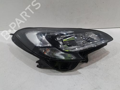 Used Right headlight VAUXHALL CORSA Mk IV (E) (X15) 1.4 (75 hp) 31978282