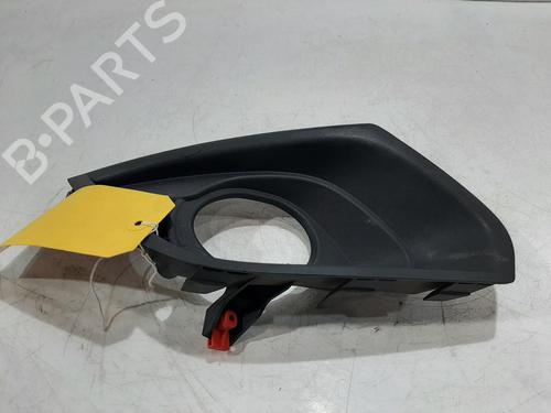 Grill VAUXHALL CORSA Mk IV (E) (X15) 1.4 (75 hp) 30057472