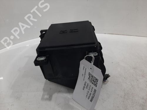Used Fuse box Fuse box 26868292 26868292