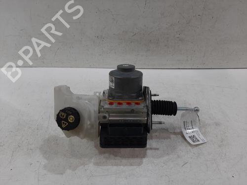 Used Brake master cylinder Brake master cylinder MINI MINI (F66, F65) Cooper C (F65) (156 hp) 33698806 33698806