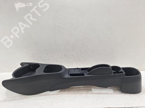 Midtkonsoll TOYOTA YARIS (_P13_) 1.3 (NSP130_, NSP130) (99 hp) 32239550