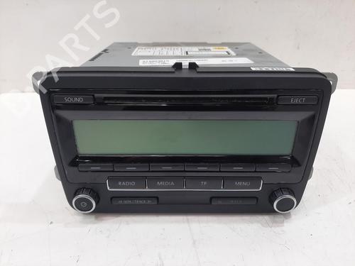 Used Radio VW POLO V (6R1, 6C1) 1.2 (60 hp) 28448917
