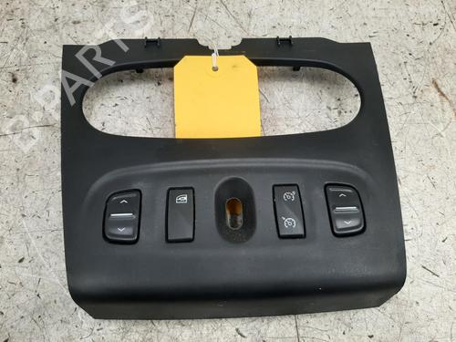 Used Switch DACIA SANDERO II TCe 90 (B8M1, B8MA, B8AC) (90 hp) 26842805