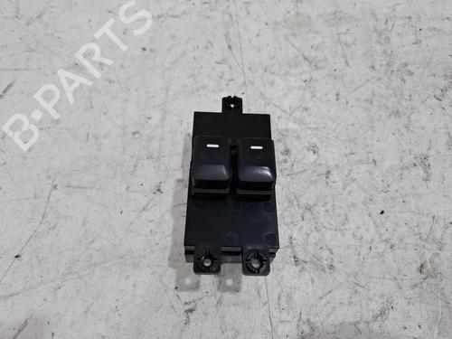 Højre fortil elrude kontakt Højre fortil elrude kontakt KIA PICANTO II (TA) 1.0 (69 hp) 39694866 39694866