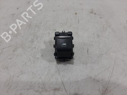 switch-ford-fiesta-vii-hj-hf-2017-36530691 main image