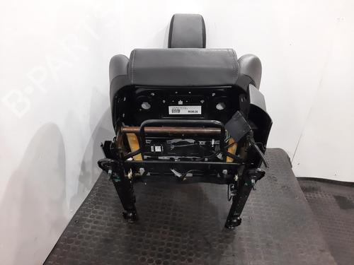 Left front seat FORD FIESTA VI (CB1, CCN) 1.6 ST | BP38440645C15 - Image 6