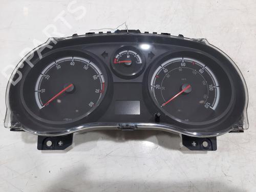 Used Instrument cluster Instrument cluster VAUXHALL CORSA Mk III (D) (S07) 1.0 i 12V (L08) (65 hp) 35768609 35768609