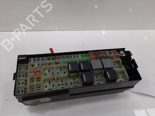 fuse-box-land-rover-range-rover-iv-l405-2012-2013-2014-2015-2016-2017-2018-2019-2020-2021-26750145 main image