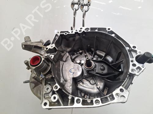 Used Gearbox Gearbox PEUGEOT 2008 II (UD_, US_, UY_, UJ_, UR_, UC_) 1.2 PureTech 100 (USHNK) (101 hp) 34377267 34377267