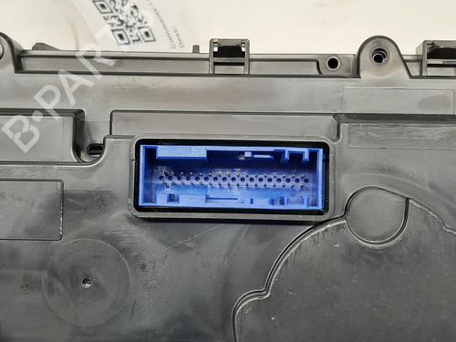 Instrument cluster LAND ROVER DISCOVERY V (L462) D300 MHEV 4x4 | BP26751498C47 