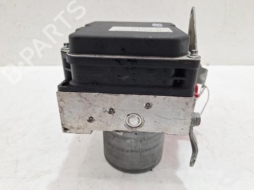 Used ABS pump BMW X1 (E84) sDrive 18 d (143 hp) 26842369