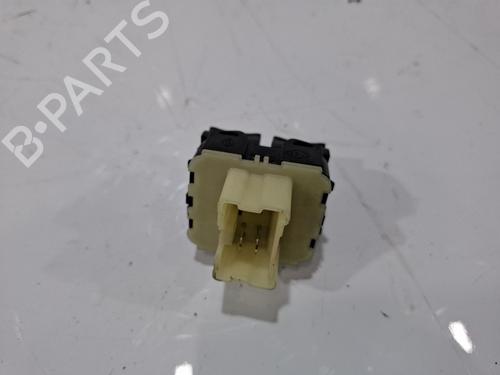 Right front window switch DACIA SANDERO II 1.0 SCe 75 (B8JC, B8JD, B8NC) | BP40455077I26 - Image 4