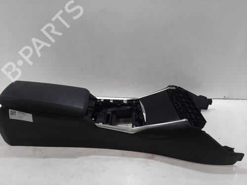 Used Middle console BMW 3 (G20, G80, G28) 320 i (184 hp) 30324451