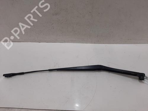 Used Front windshield wiper arm Front windshield wiper arm 33179413 33179413