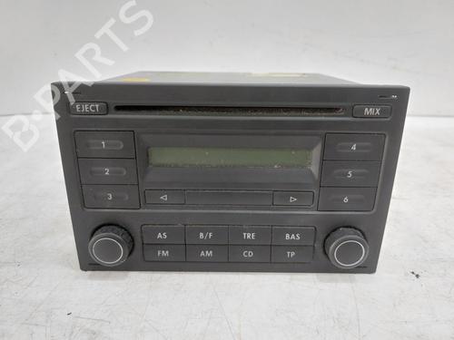 Used Radio VW POLO (9N_, 9A_) 1.4 TDI (70 hp) 26815566