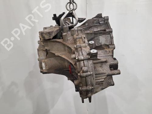 Gearbox VOLVO V40 Hatchback (525) T2 | BP31361442M3