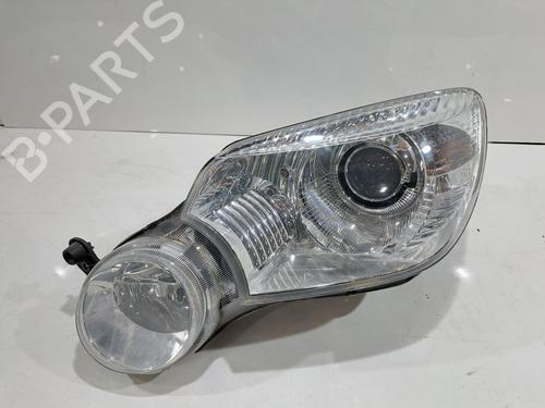 Venstre forlygte Venstre forlygte SKODA YETI (5L) 2.0 TDI 4x4 (170 hp) 39889088 39889088