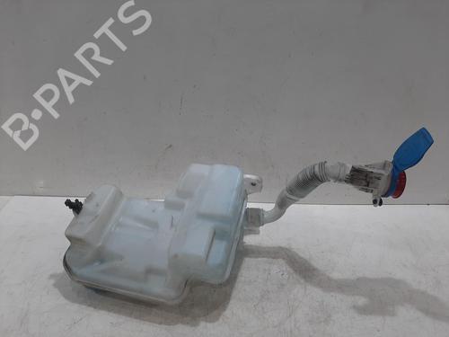 Used Windscreen washer tank SKODA OCTAVIA III Combi (5E5, 5E6) 2.0 TDI (150 hp) 30517394