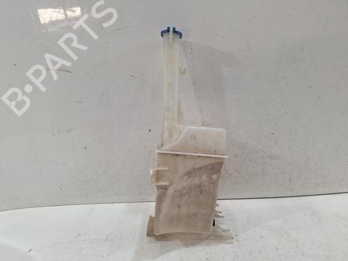 sprinklertank-ssangyong-tivoli-2015-31812612 main image