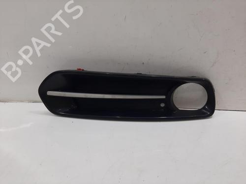 Used Grille BMW 1 (F20) 116 i (136 hp) 29348913