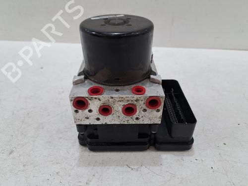 Used ABS pump VOLVO V40 Hatchback (525) D2 (114 hp) 29236383