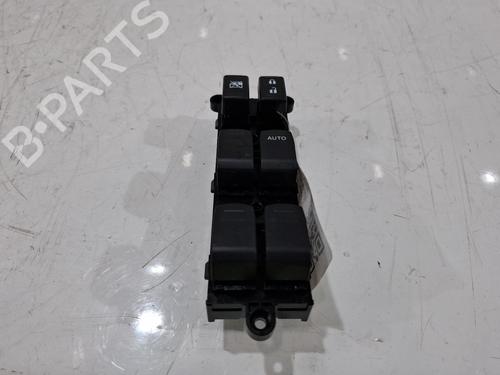 Used Right front window switch Right front window switch SUZUKI SWIFT VI (ZD_, ZC_) 1.2 VVT Hybrid (ZCEDS, AOL312) (83 hp) 39889024 39889024