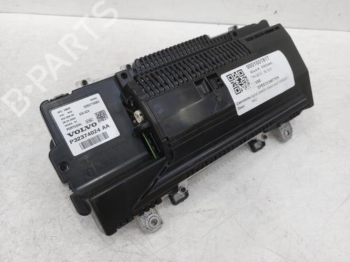 Instrument cluster VOLVO V60 II (225) D3 | BP26863051C47 