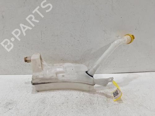 Used Windscreen washer tank RENAULT CAPTUR I (J5_, H5_) 1.5 dCi 90 (J5N4, J5M5, J5MW, J5M6, J5AL, J5AJ) (90 hp) 31597151