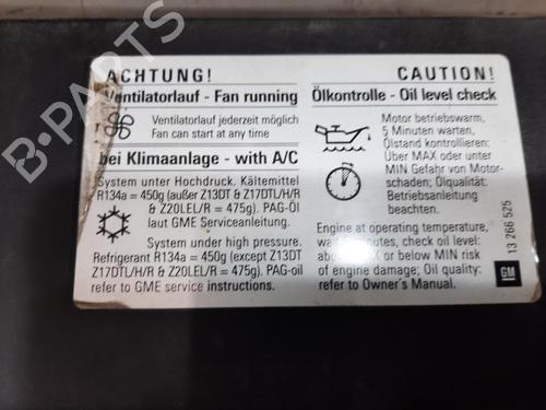 Atrapa chłodnicy / Grill VAUXHALL ZAFIRA Mk II (B) (A05) 1.6 | BP29922225C40 
