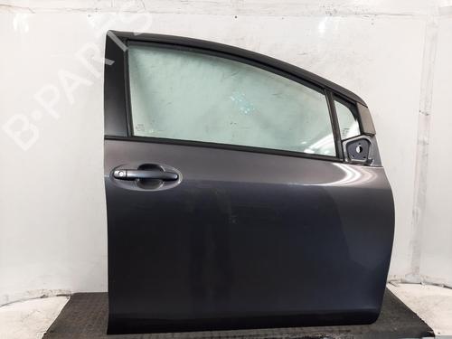 Used Right front door TOYOTA YARIS (_P9_) 1.3 VVT-i (SCP90_, SCP90R) (87 hp) 29636938