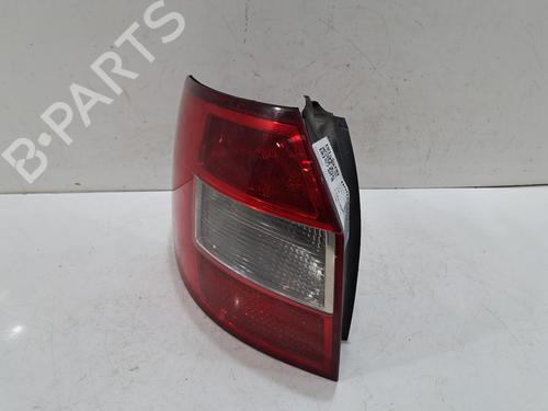 Używane Lampa tylna lewa AUDI A4 B6 Avant (8E5) 1.9 TDI (130 hp) 30756553