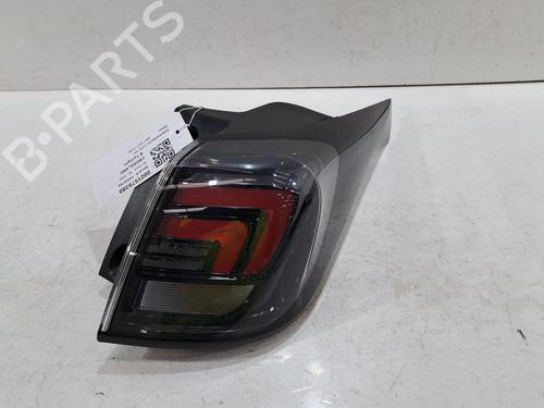 Høyre baklys VAUXHALL CROSSLAND X / CROSSLAND (P17) 1.2 (75) (110 hp) 30828935
