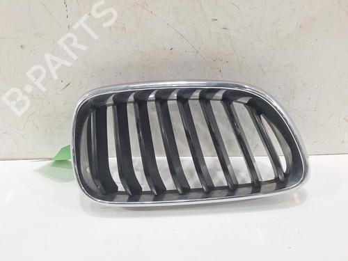 Used Grille BMW 2 Coupe (F22, F87) 218 d (150 hp) 31208380