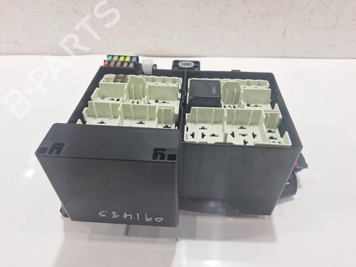 fuse-box-jaguar-i-pace-x590-2018-32171918 main image