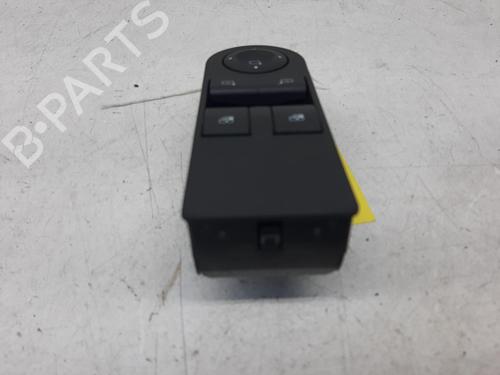 Used Switch VAUXHALL ASTRA Mk V (H) (A04) 1.4 (L48) (90 hp) 26842949