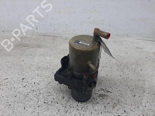 Pompe de direction assistée MAZDA 5 (CW) 1.6 CD (116 hp) 26824356