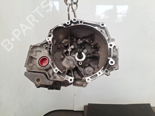 Used Gearbox Gearbox TOYOTA YARIS (_P13_) 1.3 (NSP130_, NSP130) (99 hp) 33467585 33467585