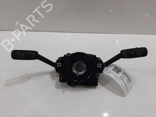 switch-seat-leon-5f1-2012-2013-2014-2015-2016-2017-2018-2019-2020-2021-33987301 main image