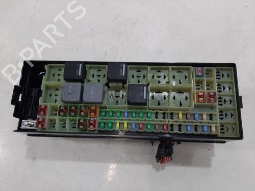 Used Fuse box LAND ROVER RANGE ROVER IV (L405) 4.4 SDV8 4x4 (340 hp) 29444733