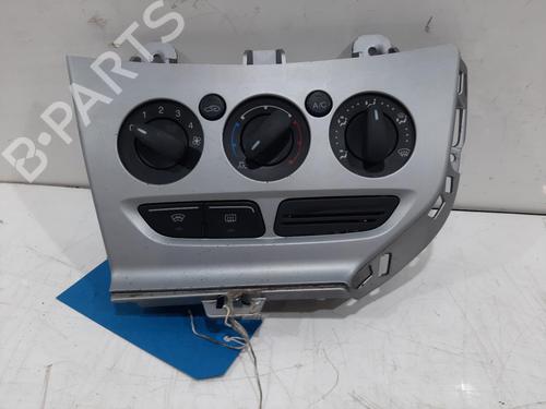 Używane Panel klimatyzacji / ogrzewania Panel klimatyzacji / ogrzewania FORD FOCUS III 1.6 Ti (125 hp) 36452325 36452325